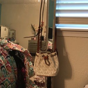 Michael kods cross body purse